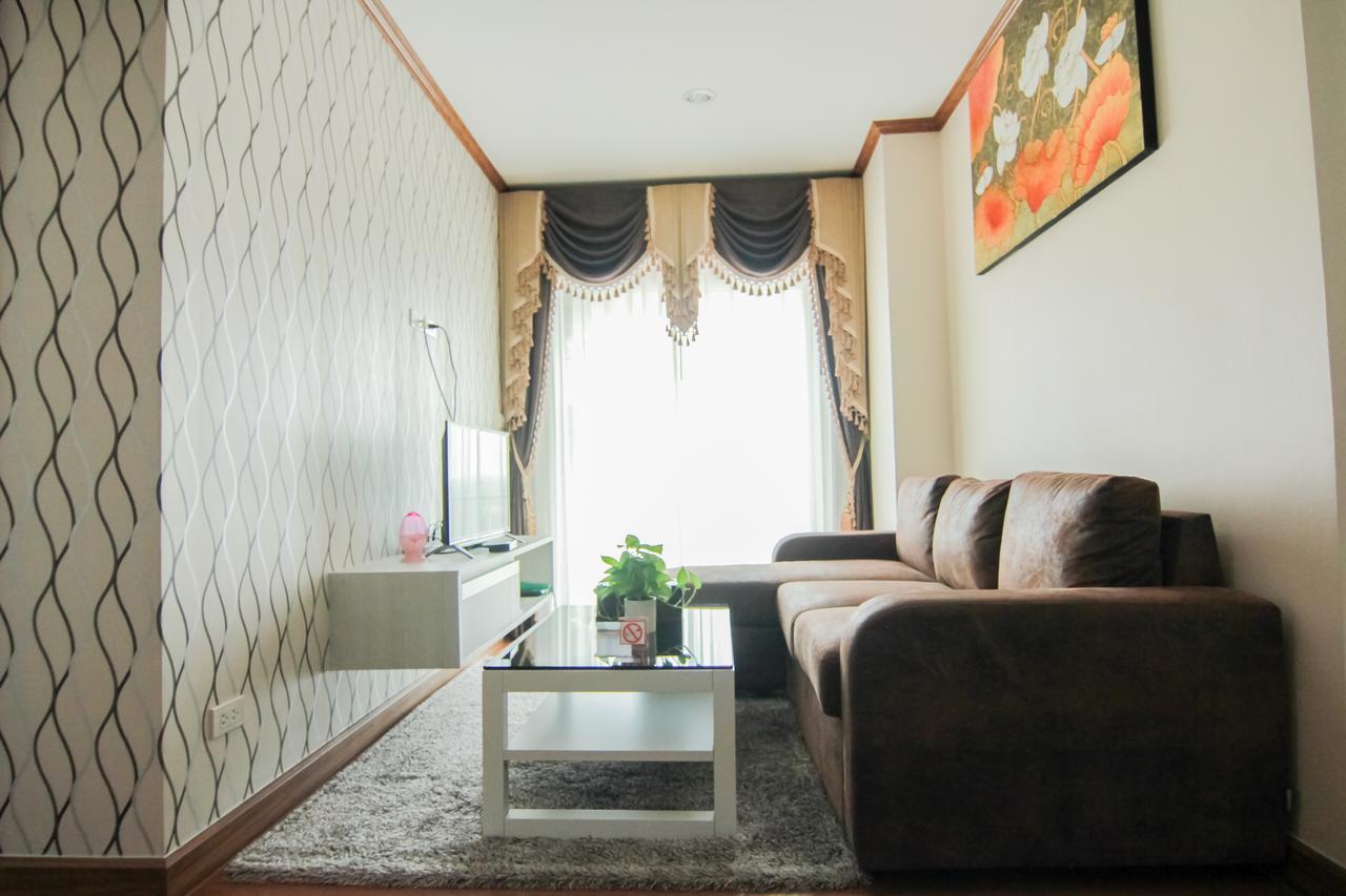 Tada Condotel Buriram Buitenkant foto