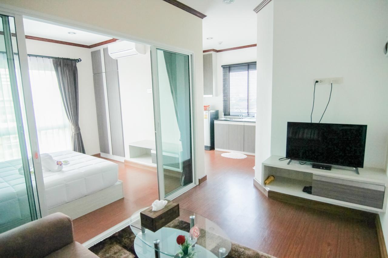 Tada Condotel Buriram Buitenkant foto