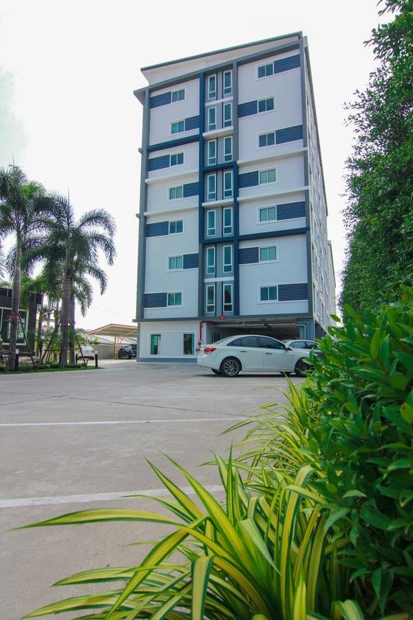 Tada Condotel Buriram Buitenkant foto