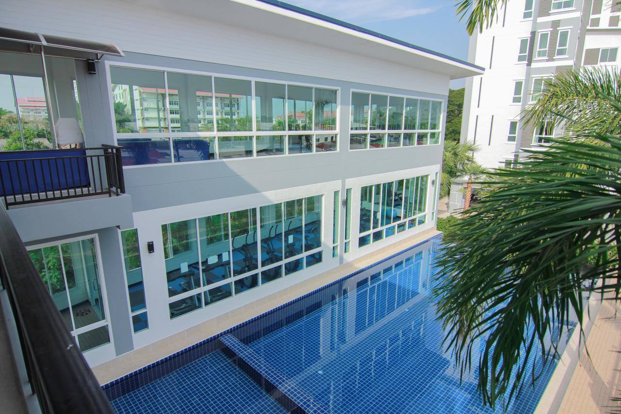 Tada Condotel Buriram Buitenkant foto
