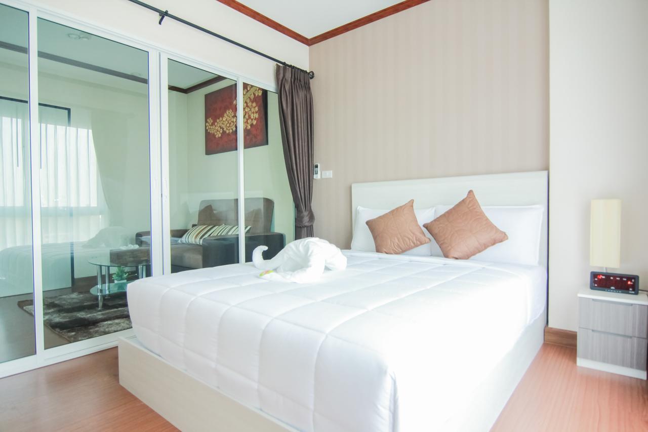 Tada Condotel Buriram Buitenkant foto