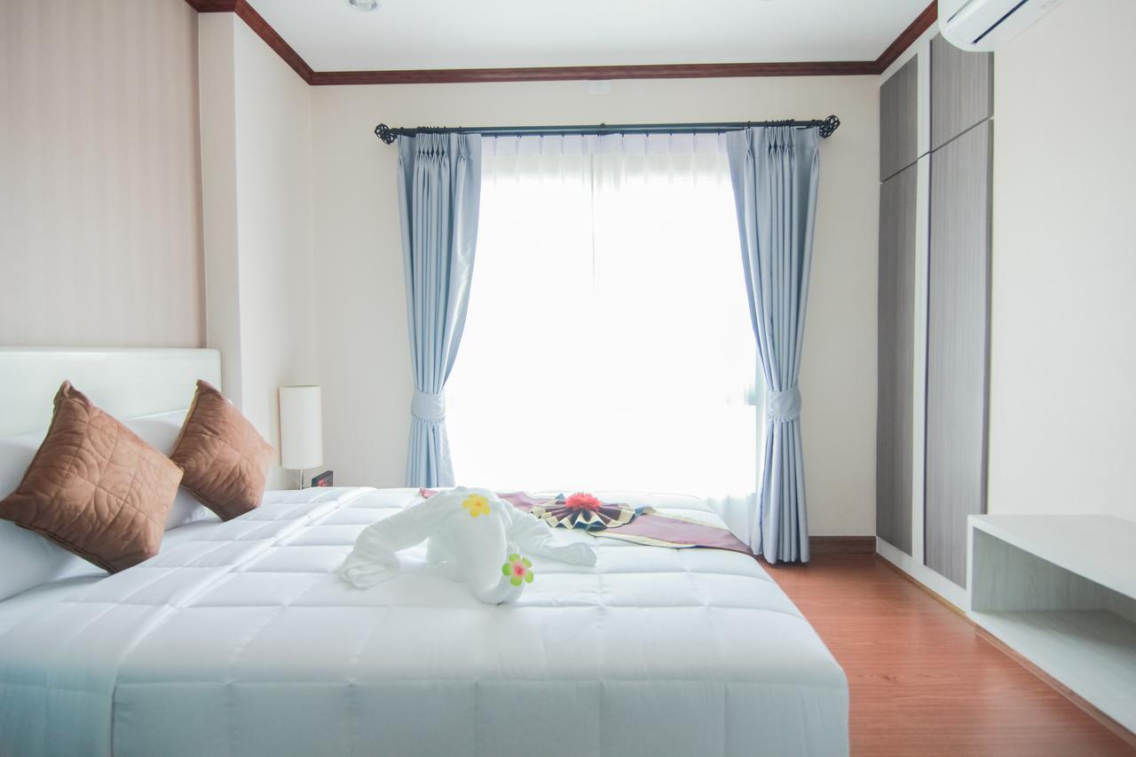 Tada Condotel Buriram Buitenkant foto