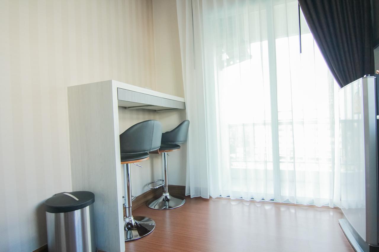 Tada Condotel Buriram Buitenkant foto