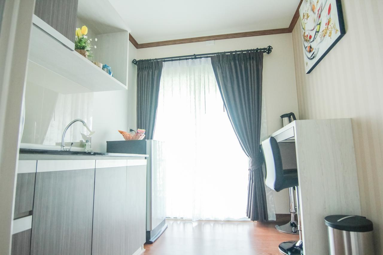 Tada Condotel Buriram Buitenkant foto